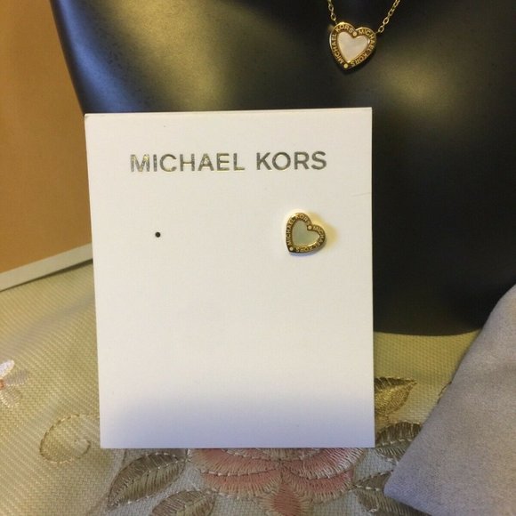 MICHAEL KORS GOLD HEART SET NECKLACE + EARRINGS - Picture 5 of 8